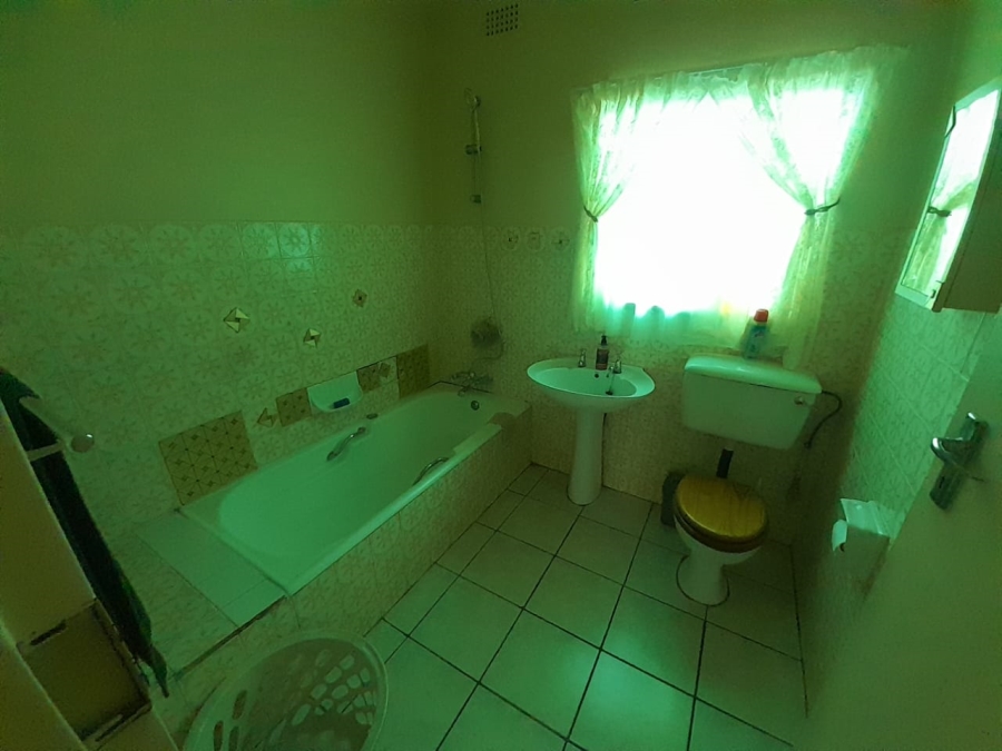 3 Bedroom Property for Sale in Protea Park North West